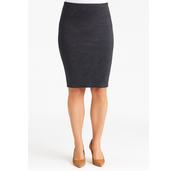 CHARLOTTE RUSSE Grey Patterned Pull On High Waist Pencil Skirt Size Jrs Small - Picture 1 of 10